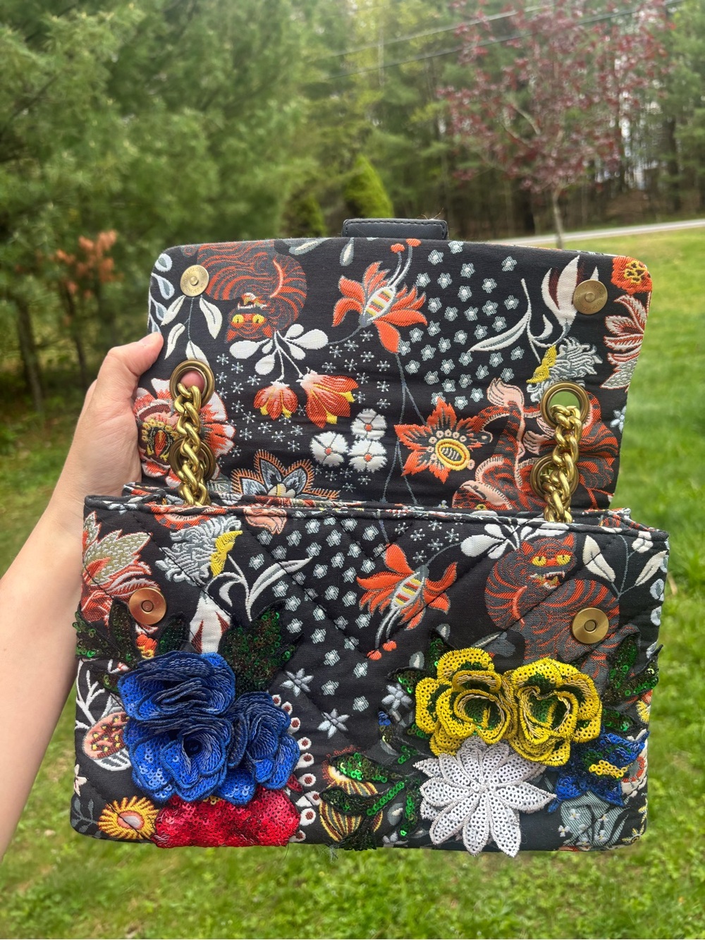 Kurt Geiger Embroidered Shoulder Bag - Picture 7 of 17